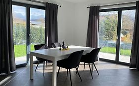 Modern Holiday Home Near Rheinfall And Black Forest